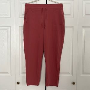 Nike Womens Bliss Lux DriFit training pants